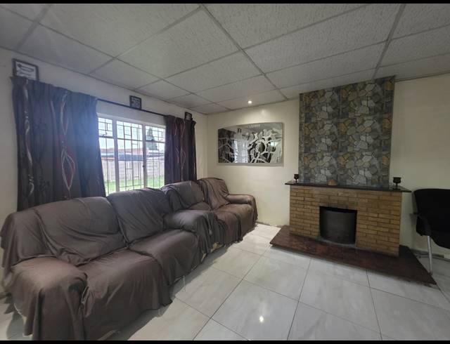 3 BEDROOM HOUSE FOR SALE IN VANDERBIJLPARK SE 1